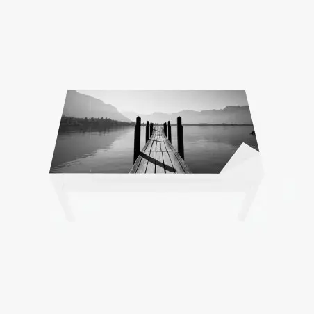Tischaufkleber und Schreibtischaufkleber ruhiger steg am see in schwarzweiß – Pixers®