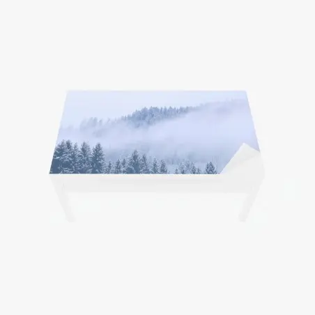 Tischaufkleber und Schreibtischaufkleber winternebel über nadelwald – Pixers®