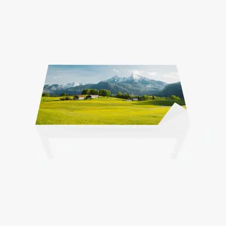 Tischaufkleber und Schreibtischaufkleber alpwiese unter schneebedeckten gipfeln – Pixers®