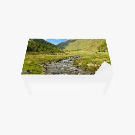 Tischaufkleber und Schreibtischaufkleber alpenbach im sonnigen tal – Pixers®