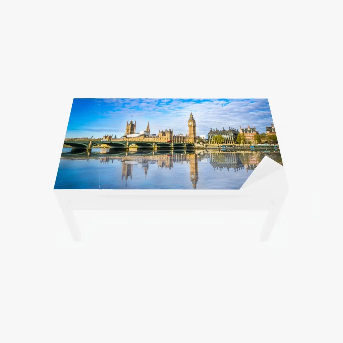 Tischaufkleber und Schreibtischaufkleber London skyline mit spiegelung auf dem fluss – Pixers®