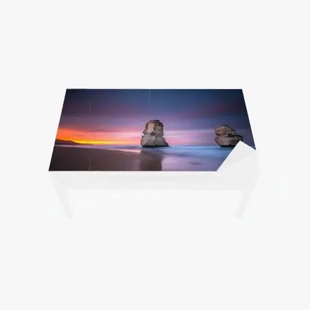 Tischaufkleber und Schreibtischaufkleber ruhige küstenlandschaft mit felsformationen bei sonnenuntergang – Pixers®