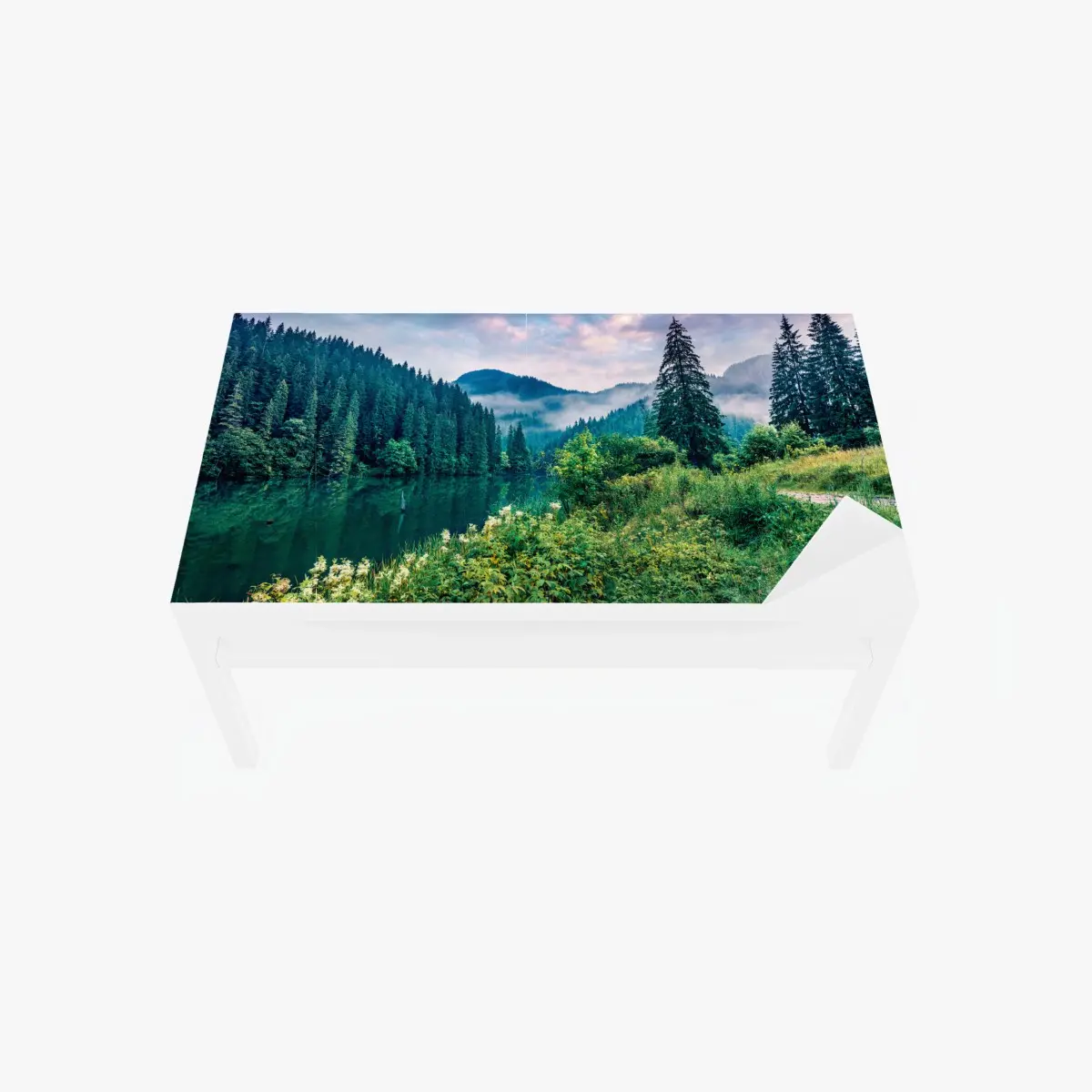 Tischaufkleber und Schreibtischaufkleber nebliger sonnenaufgang über Lacu Rosu – Pixers®
