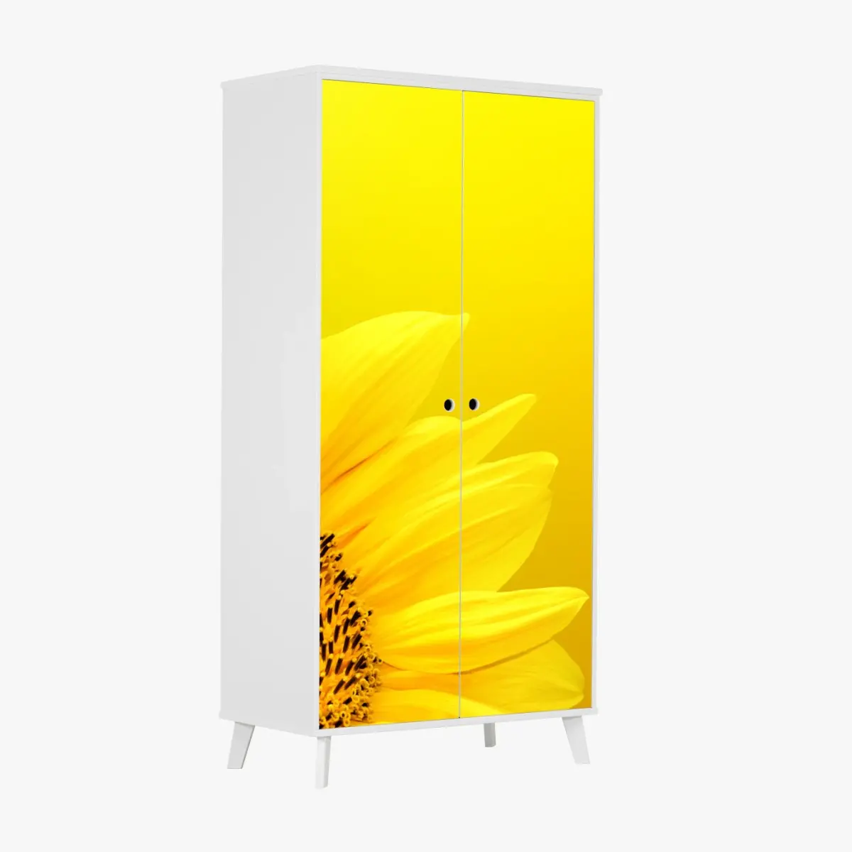 Schrankaufkleber leuchtende sonnenblume nahaufnahme auf gelbem hintergrund – Pixers®