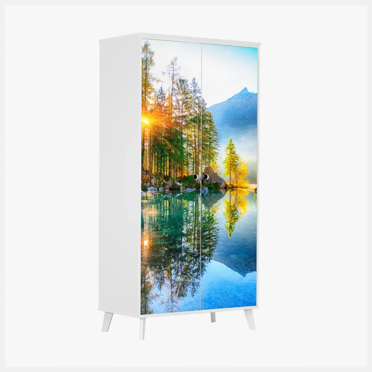 Schrankaufkleber Hintersee herbstlicher sonnenaufgang über dem türkisfarbenen see – Pixers®