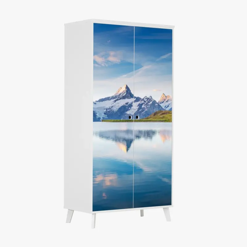 Schrankaufkleber majestätische Alpen-reflexion am Bachalpsee