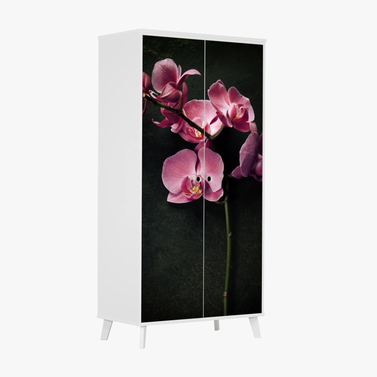 Schrankaufkleber rosa orchidee vor dunklem vintage-hintergrund – Pixers®