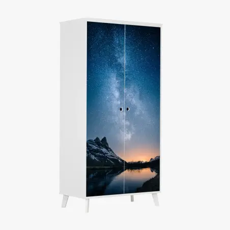 Schrankaufkleber milchstraße über bergspiegelung – Pixers®