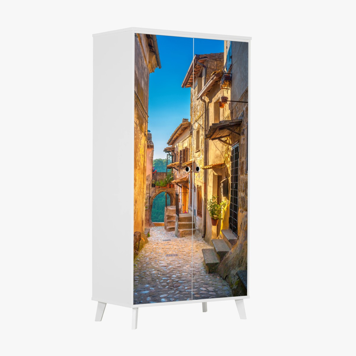 Schrankaufkleber sonnenbeschienene gasse in der Toskana – Pixers®