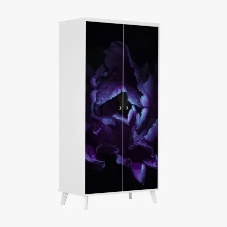 Schrankaufkleber lila tulpe im ultravioletten licht – Pixers®