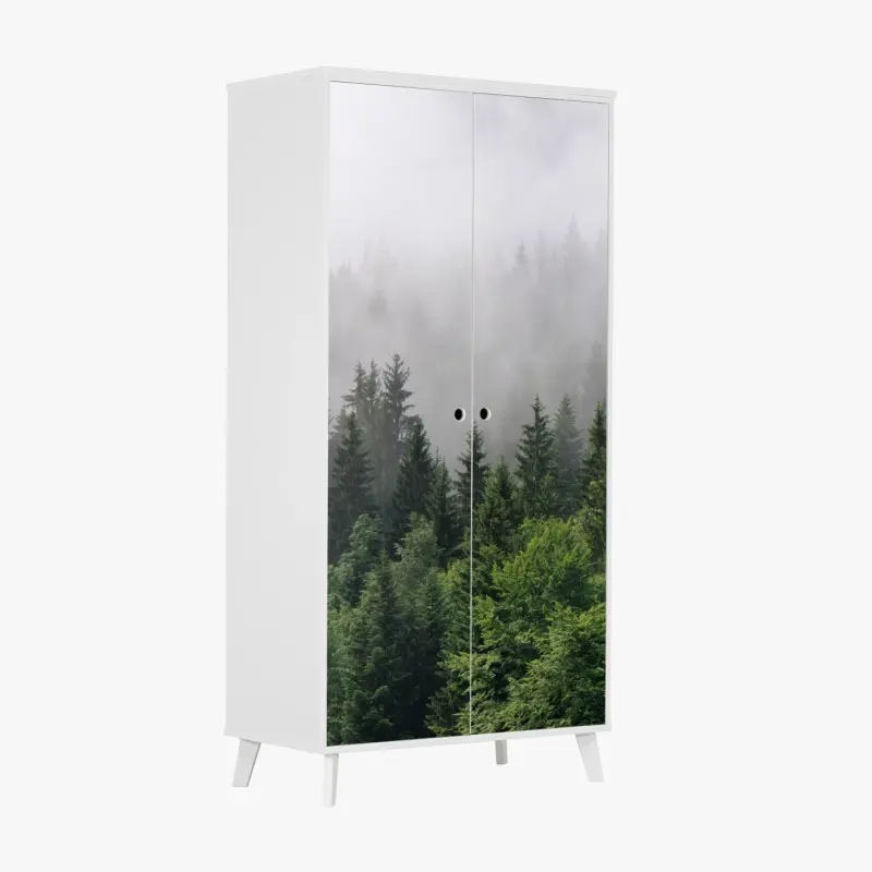 Schrankaufkleber nebliger immergrüner wald panorama