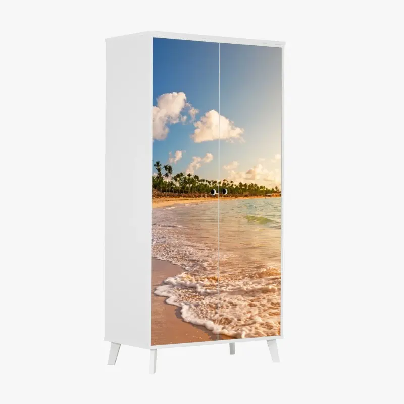 Schrankaufkleber tropischer sonnenuntergang am strand mit palmensilhouetten