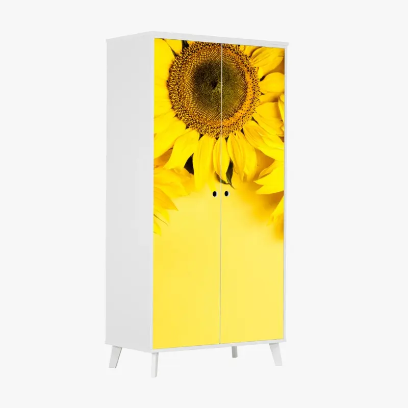 Schrankaufkleber leuchtender sonnenblumenstrauß auf gelbem hintergrund