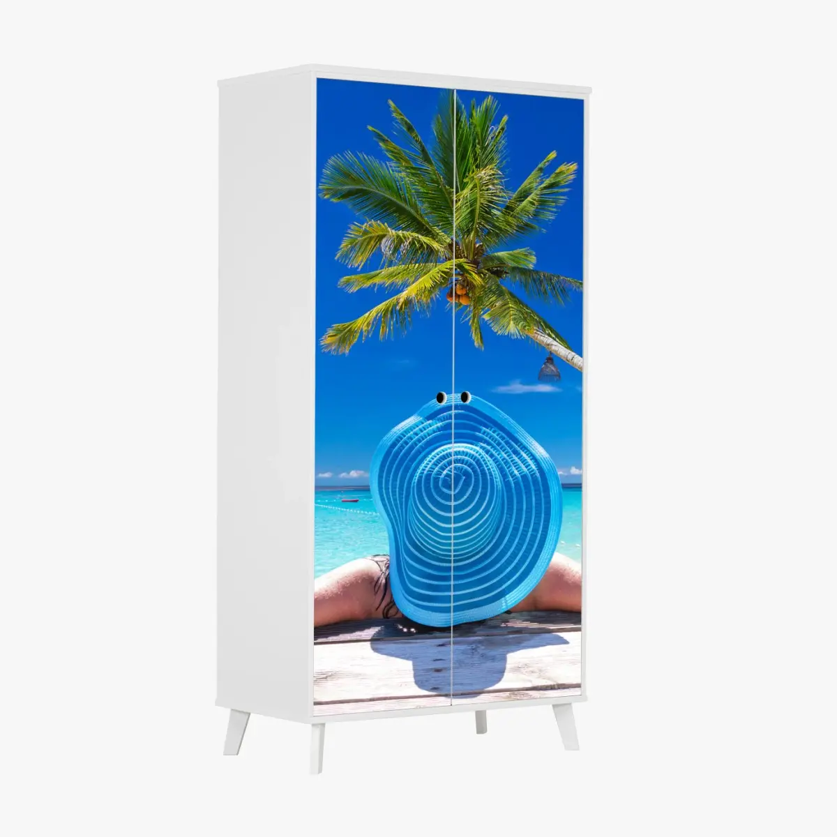 Schrankaufkleber tropischer strand mit blauem sonnenhut – Pixers®