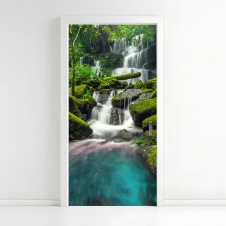 Türaufkleber ruhiger wasserfall in Phu Tub Berk, Thailand – Pixers®