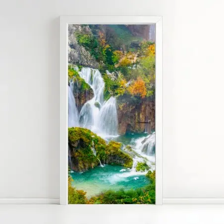 Türaufkleber türkisfarbener wasserfall im herbst – Pixers®