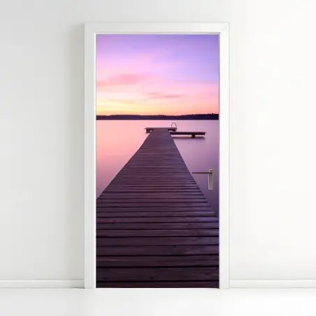 Türaufkleber ruhiger pastellsonnenuntergang am see mit steg – Pixers®