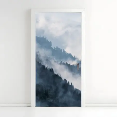 Türaufkleber nebelverhangene bergkämme – Pixers®