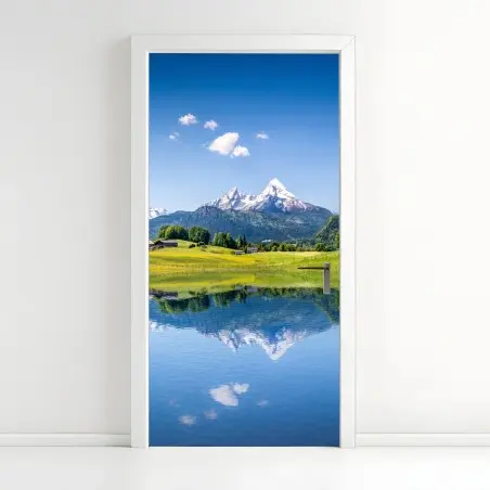 Türaufkleber alpenpanorama mit spiegelung im see – Pixers®