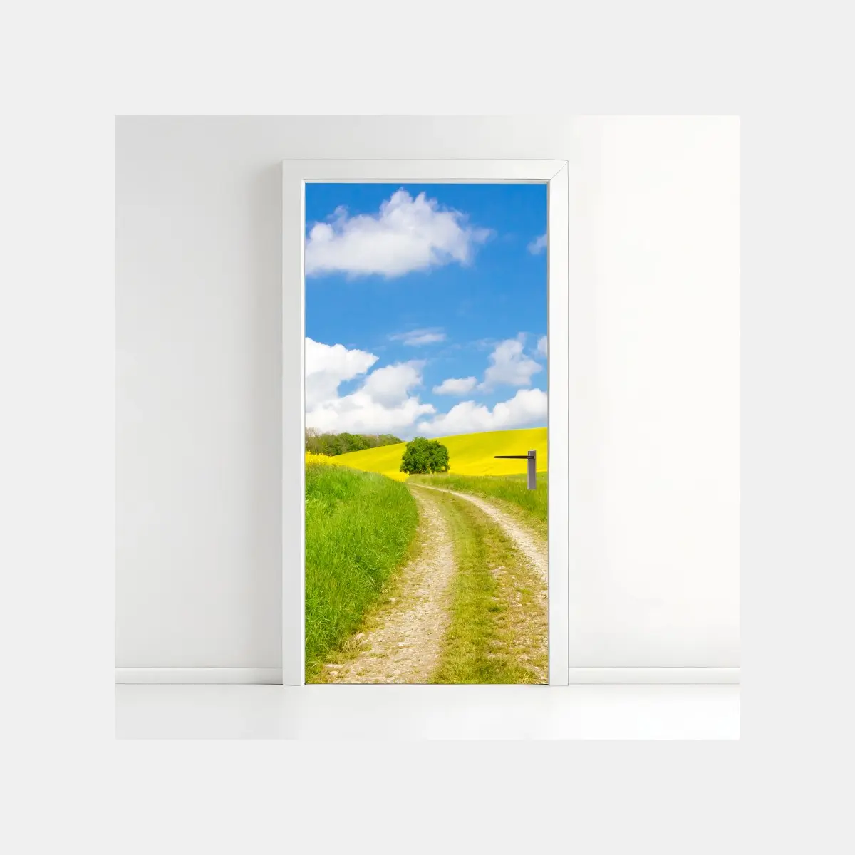 Türaufkleber sonniger landeweg durch gelbe felder – Pixers®