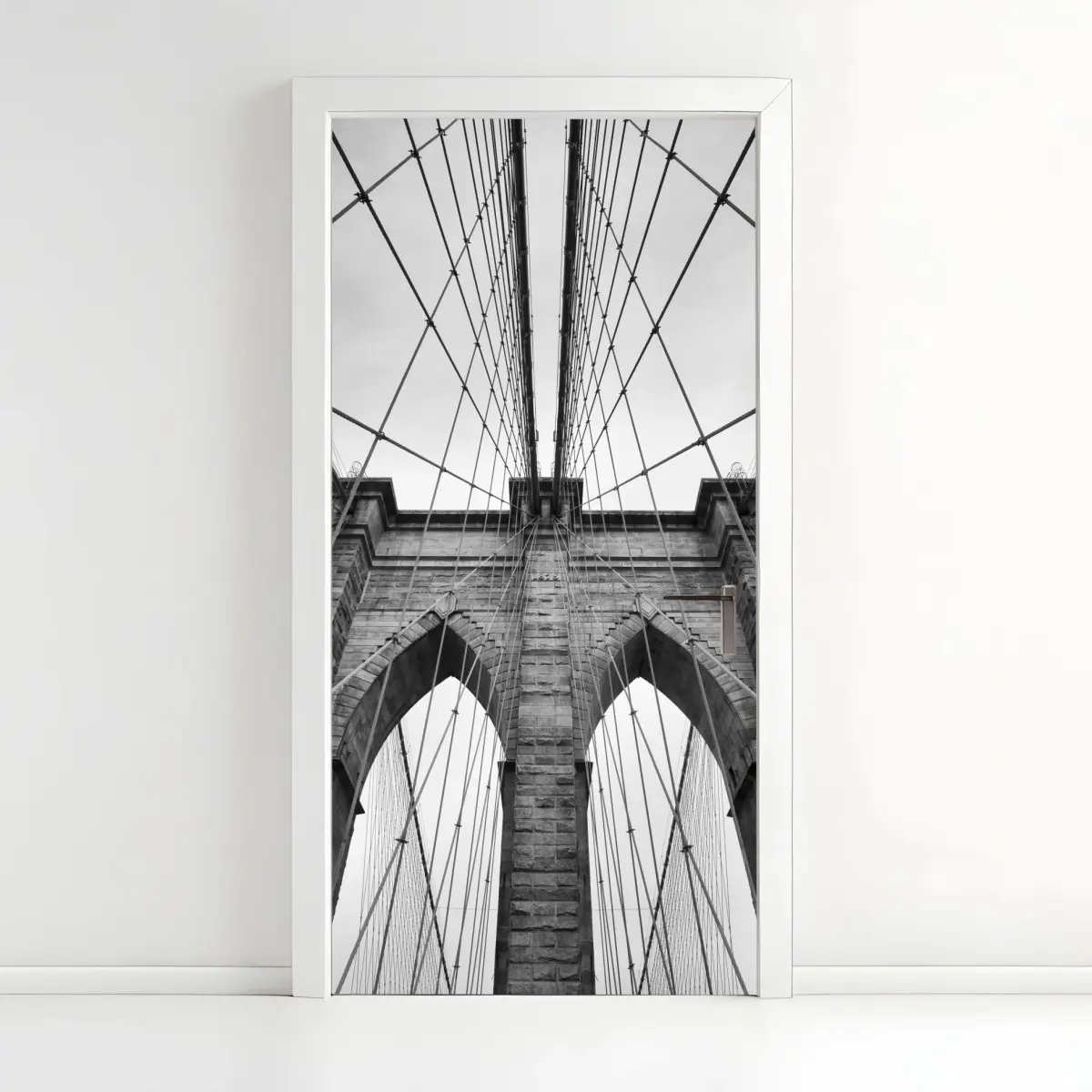 Türaufkleber perspektive der Brooklyn Bridge in monochrom – Pixers®