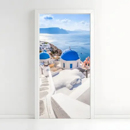 Türaufkleber sonniges Santorini blaue kuppeln und meerblick – Pixers®