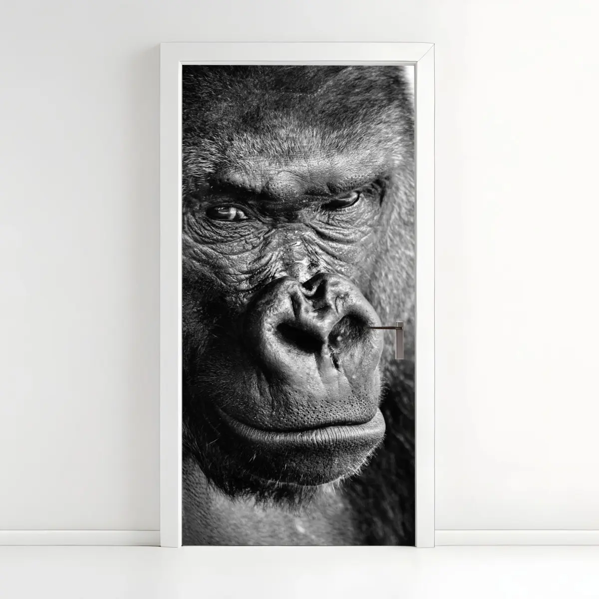 Türaufkleber intensives gorilla-porträt in schwarzweiß – Pixers®