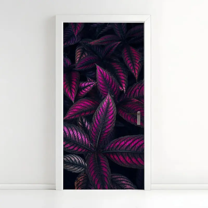 Türaufkleber leuchtendes violettes blättermotiv