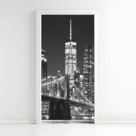 Türaufkleber Brooklyn Bridge und Manhattan skyline bei nacht – Pixers®