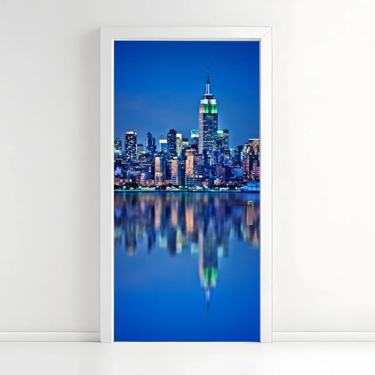 Türaufkleber New York skyline bei nacht mit spiegelung – Pixers®