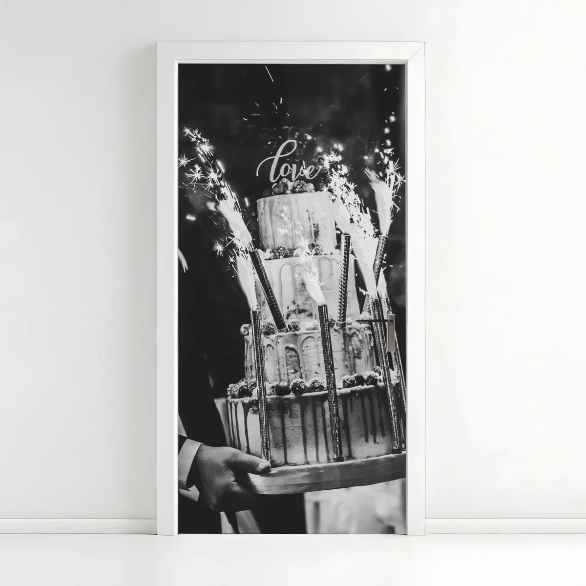 Türaufkleber rustikale hochzeitstorte mit wunderkerzen – Pixers®