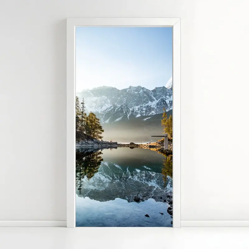 Türaufkleber bergsee spiegelung bei sonnenaufgang
