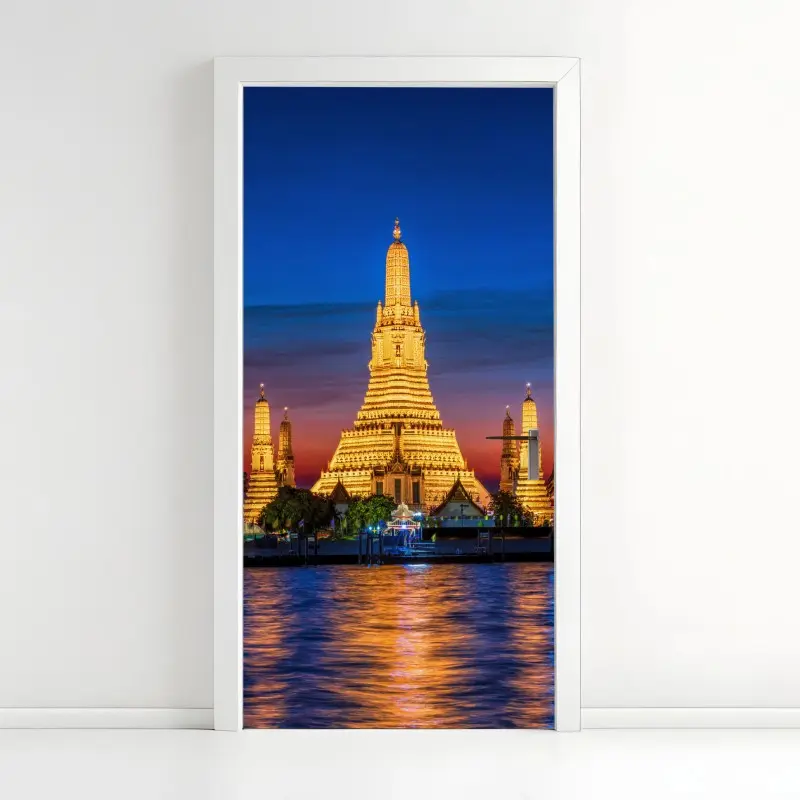 Türaufkleber goldenes Wat Arun in der dämmerung