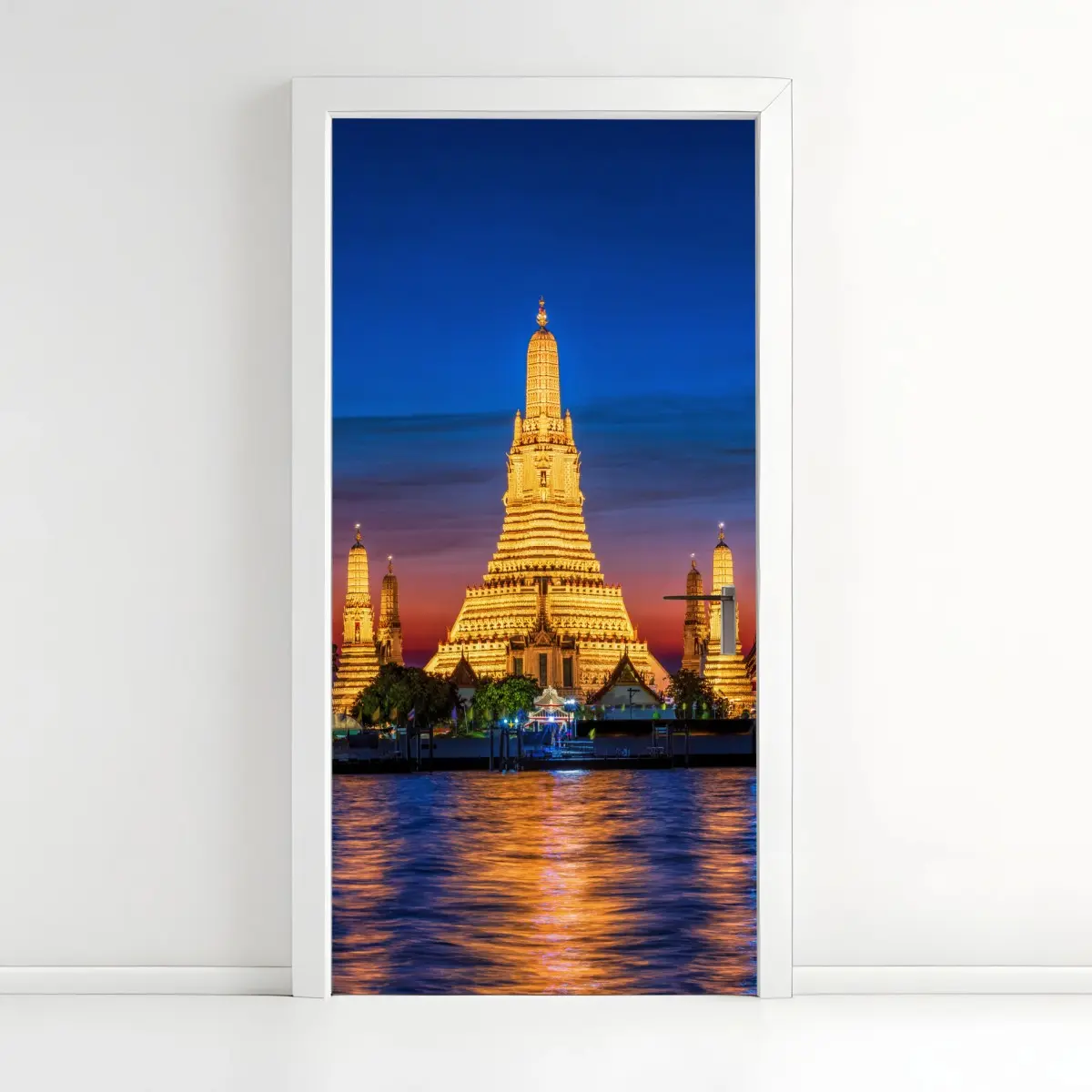 Türaufkleber goldenes Wat Arun in der dämmerung – Pixers®