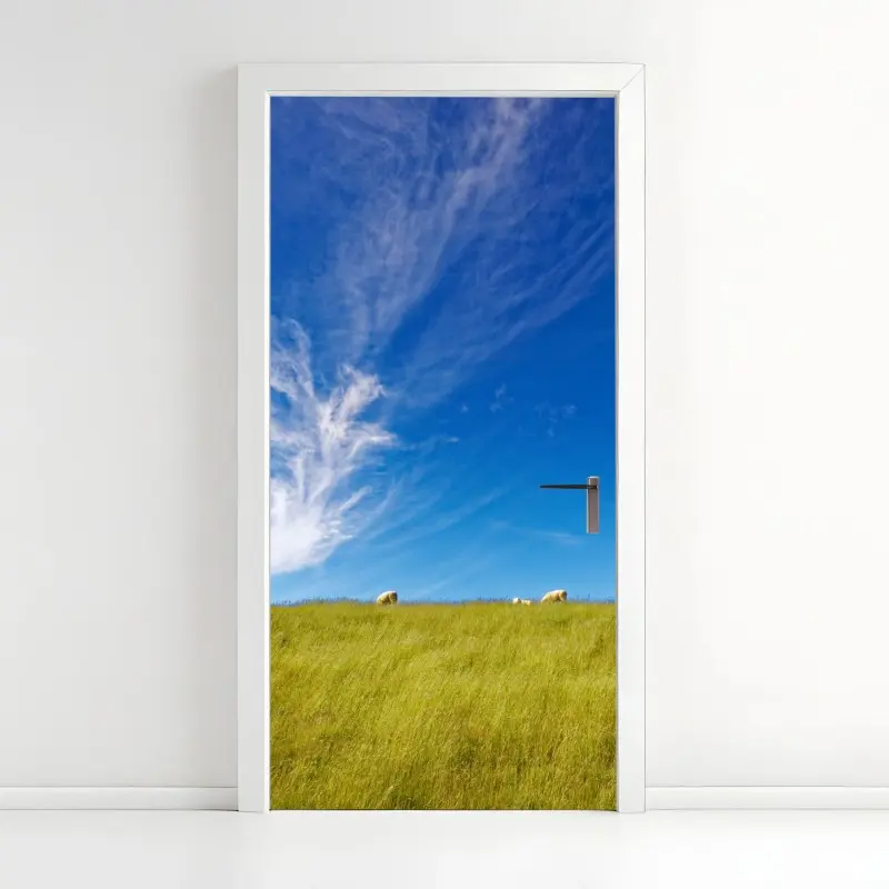 Türaufkleber ruhige wiese unter blauem himmel