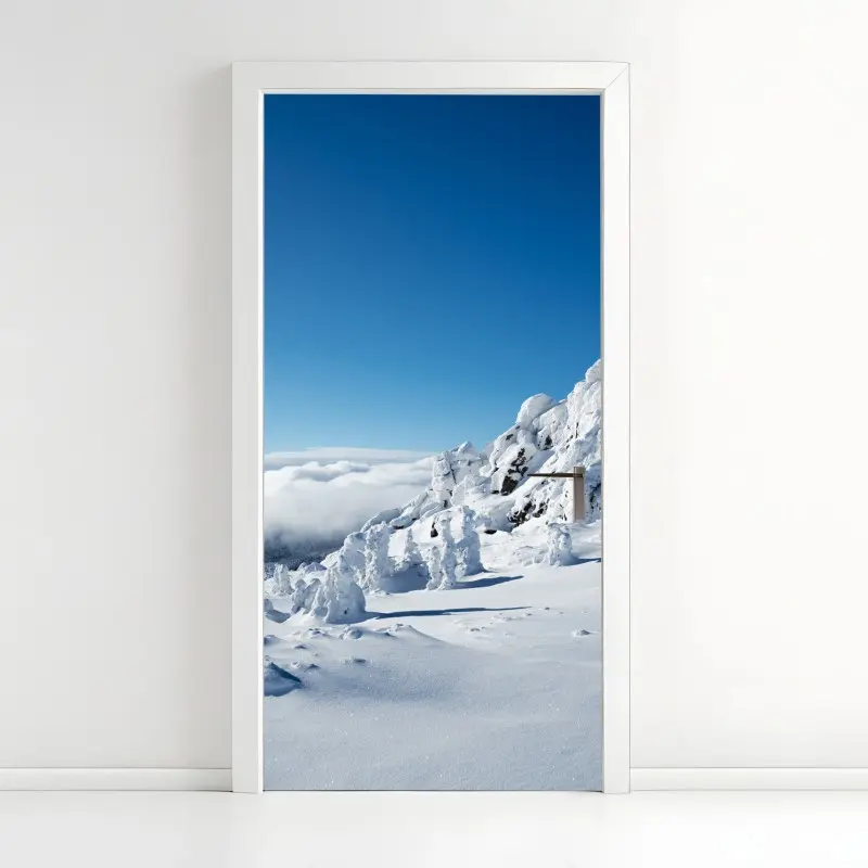 Türaufkleber ruhige verschneite berglandschaft