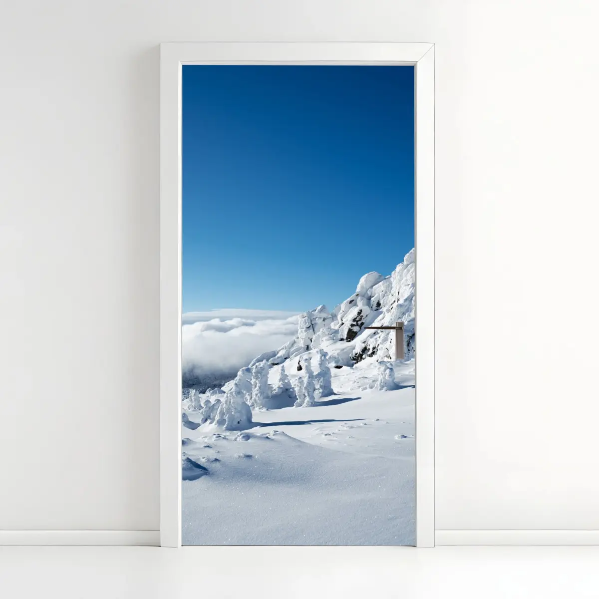 Türaufkleber ruhige verschneite berglandschaft – Pixers®
