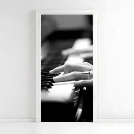 Türaufkleber intime hände auf klaviertasten in monochrom – Pixers®