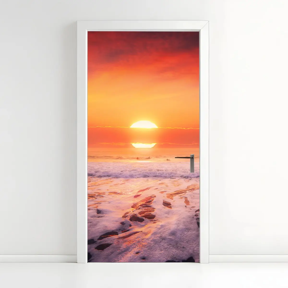Türaufkleber goldener sonnenuntergang über ruhigem strand – Pixers®