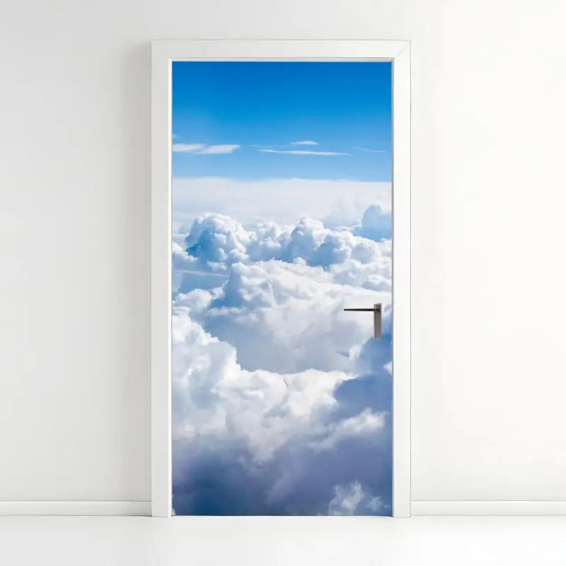 Türaufkleber ruhige wolkenlandschaft am blauen himmel