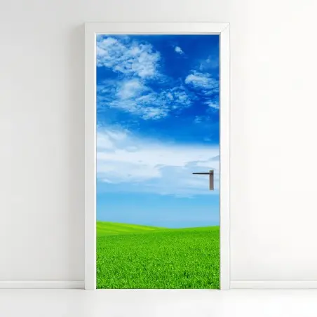 Türaufkleber grüne wiese unter blauem himmel – Pixers®