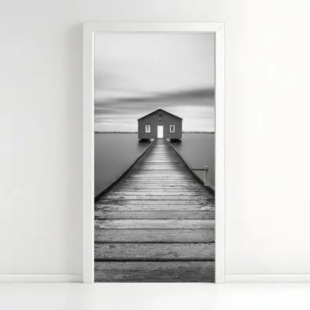 Türaufkleber einsames bootshaus am ruhigen steg – Pixers®