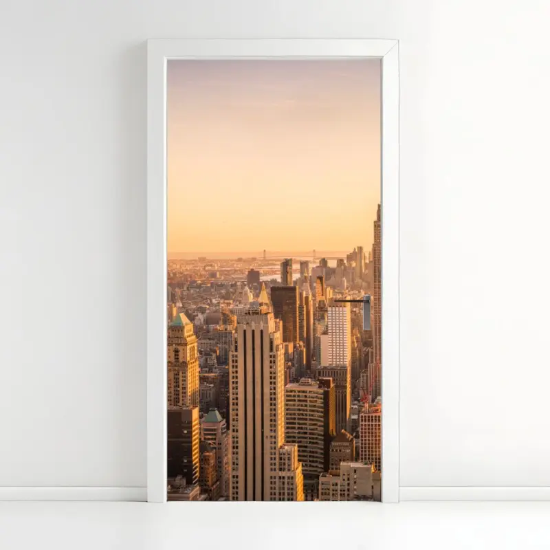 Türaufkleber goldener sonnenuntergang über der skyline von New York