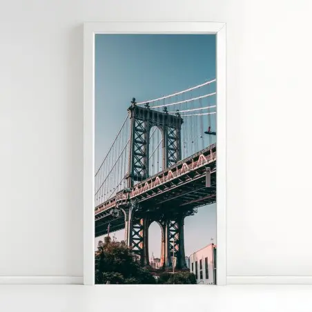 Türaufkleber Manhattan brücke in urbaner perspektive – Pixers®