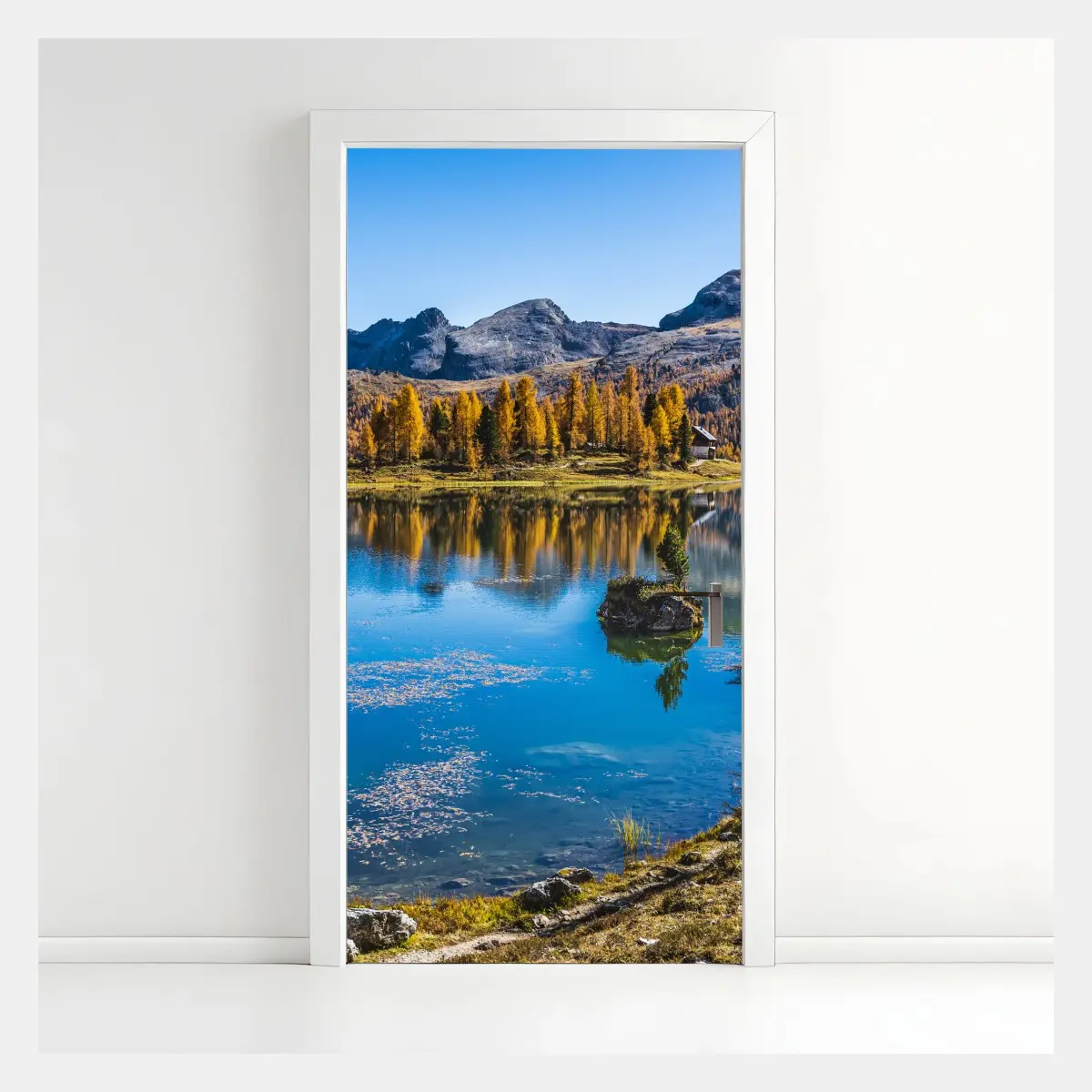 Türaufkleber herbstlicher alpensee mit bergreflexion – Pixers®