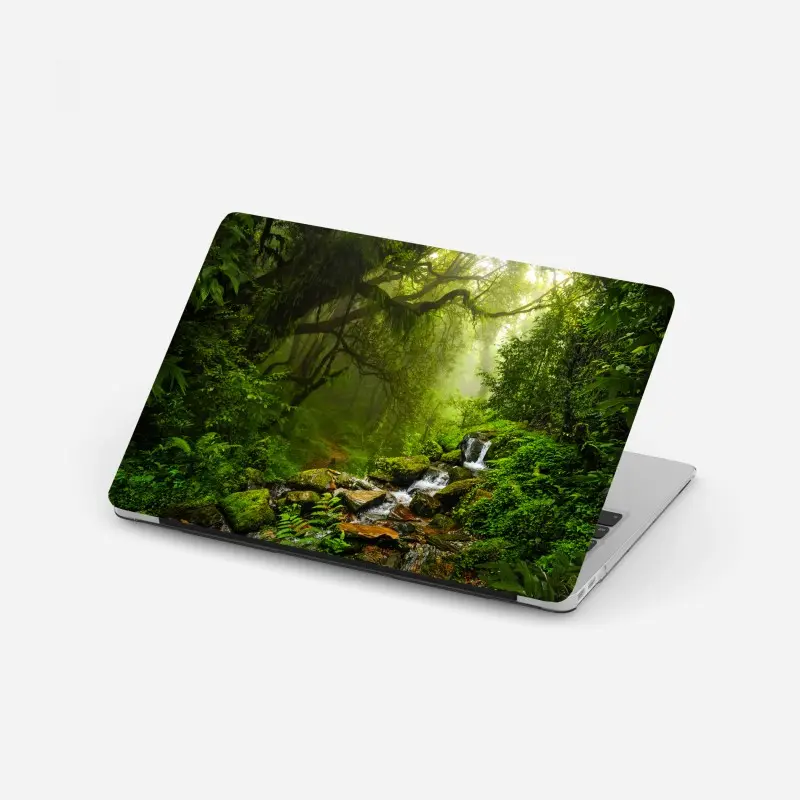 Laptop-Aufkleber üppiger nebliger waldwasserfall