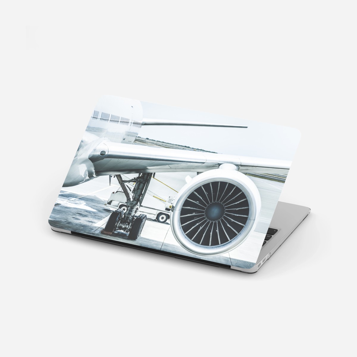 Laptop-Aufkleber nahaufnahme triebwerk am terminal – Pixers®