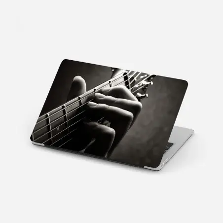 Laptop-Aufkleber nahaufnahme der hand auf dem griffbrett – Pixers®