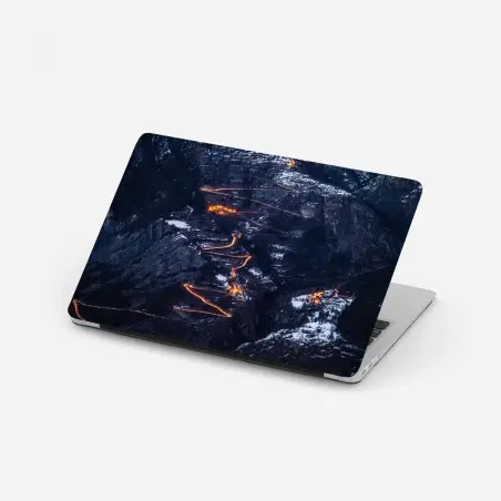 Laptop-Aufkleber Alpe d'Huez nächtliche auffahrt auf der serpentinenstraße – Pixers®