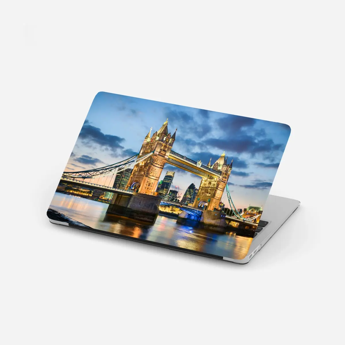 Laptop-Aufkleber Tower Bridge bei dämmerung, London skyline – Pixers®